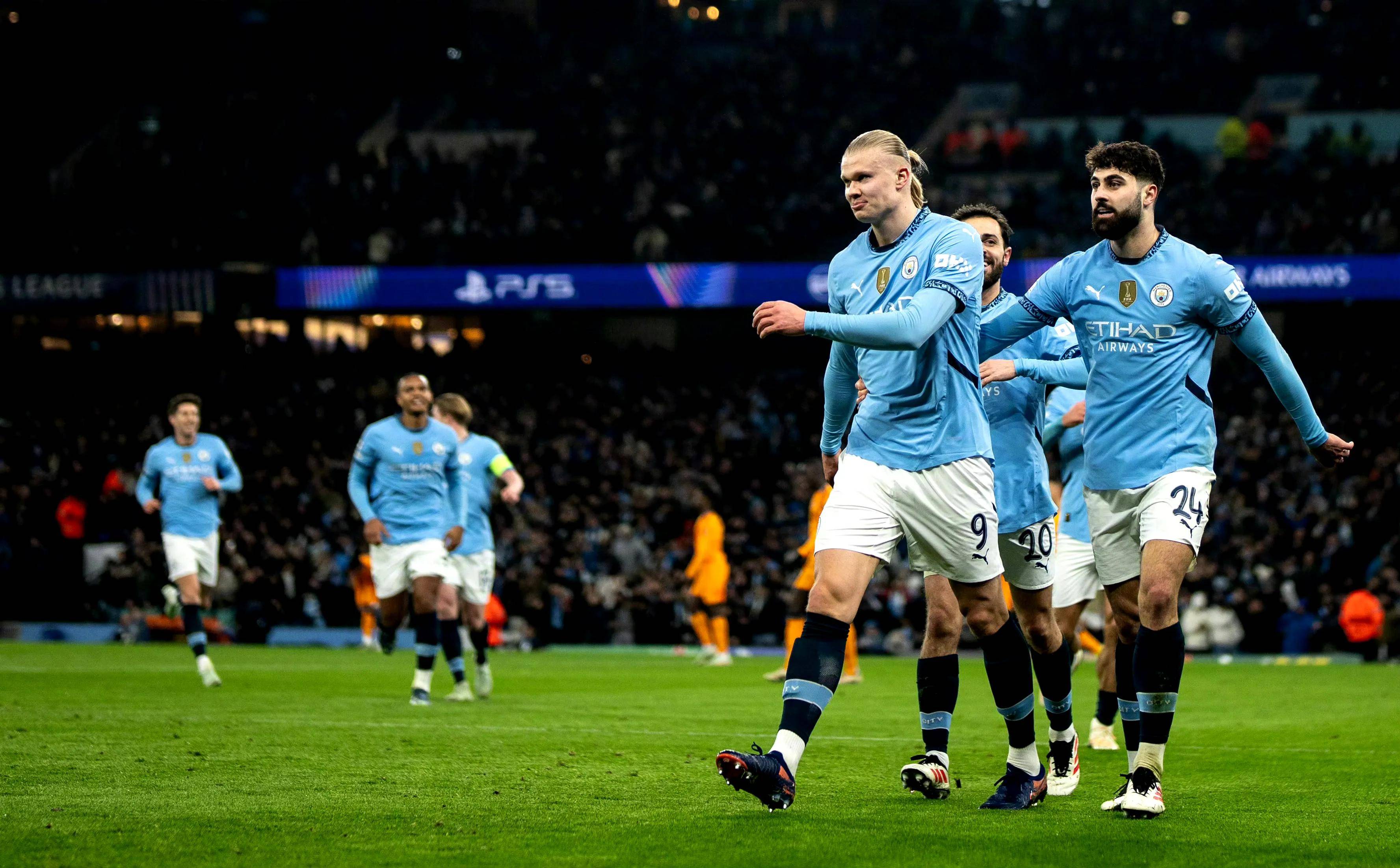 球队备战欧冠首发,主教练战术犀利的简单介绍 球队备战欧冠首发,主教练战术犀利的简单介绍