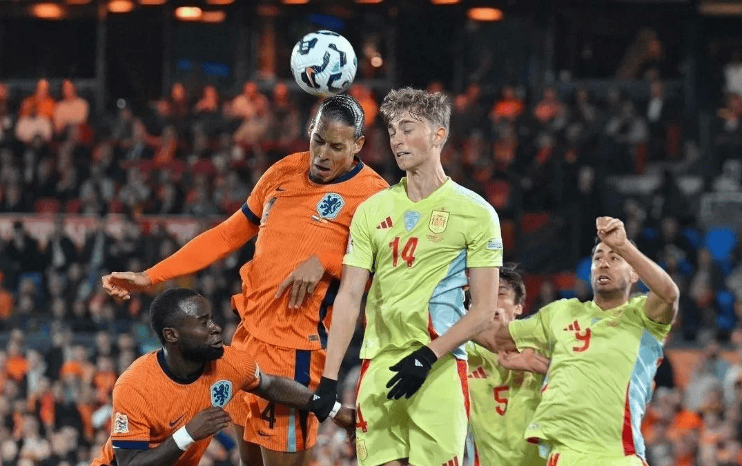 关于欧国联比赛球场风起云涌,对抗激烈的信息 关于欧国联比赛球场风起云涌,对抗激烈的信息