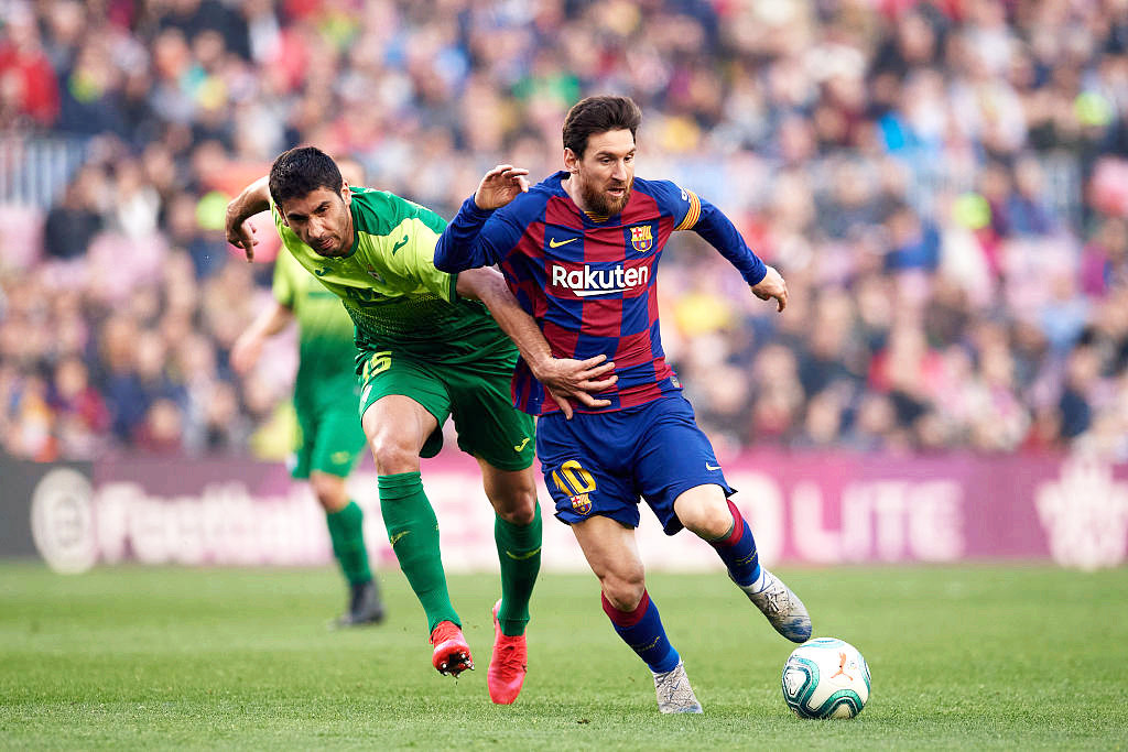 埃瓦尔前锋梅开二度,独中两球帮助球队取胜 埃瓦尔前锋梅开二度,独中两球帮助球队取胜