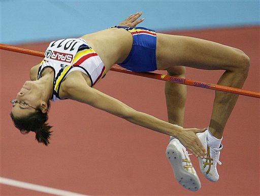 欧洲选手深夜摘金，表现出色