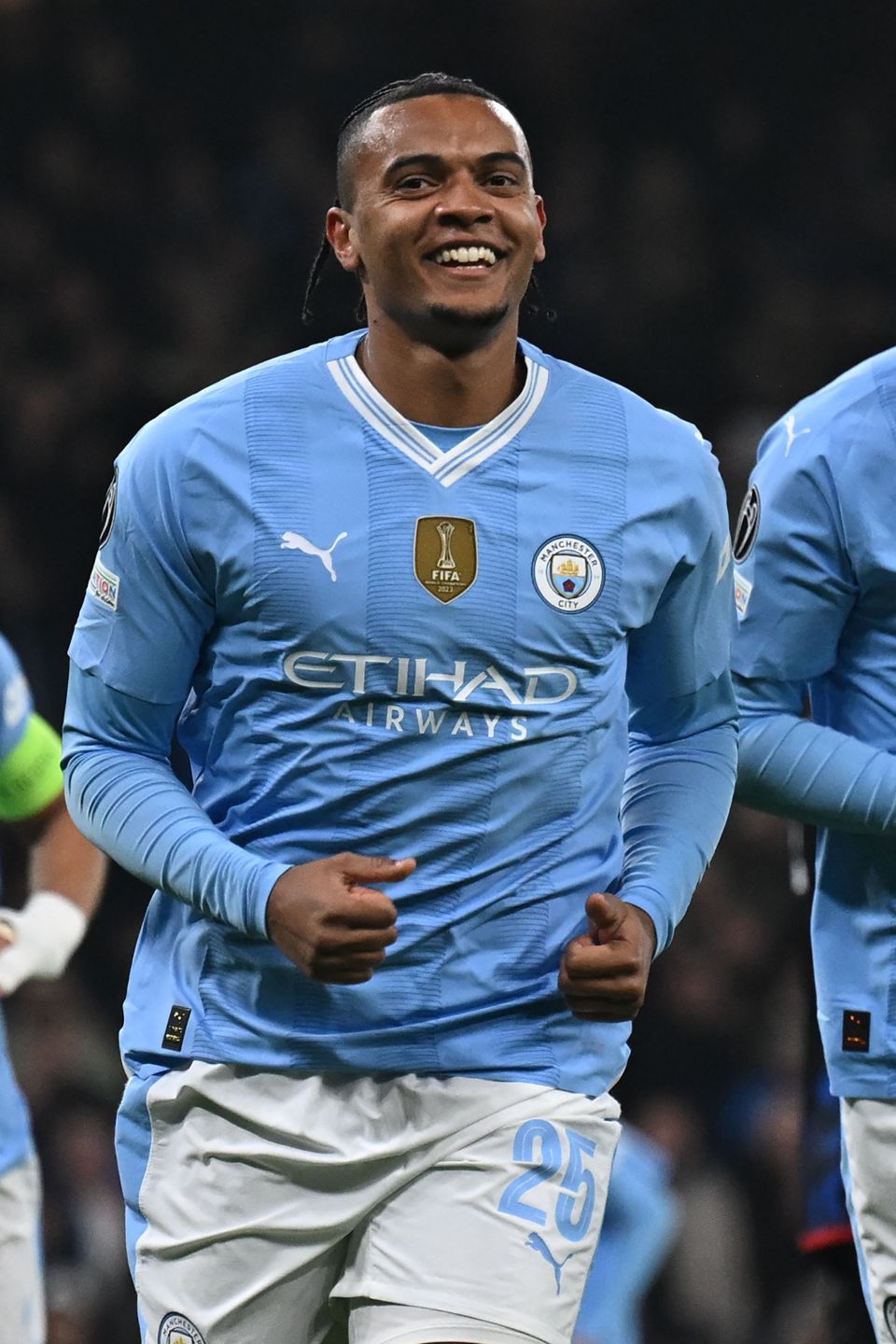 包含曼城轻松晋级欧冠半决赛,冠军呼声高涨的词条 包含曼城轻松晋级欧冠半决赛,冠军呼声高涨的词条