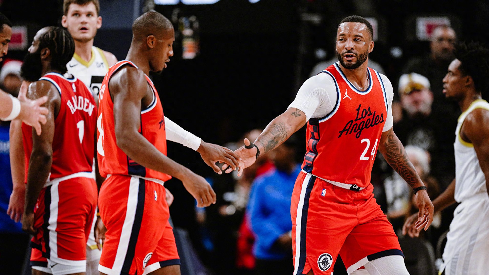 篮网擒日!哈登狂砍30+10+14 篮网擒日!哈登狂砍30+10+14