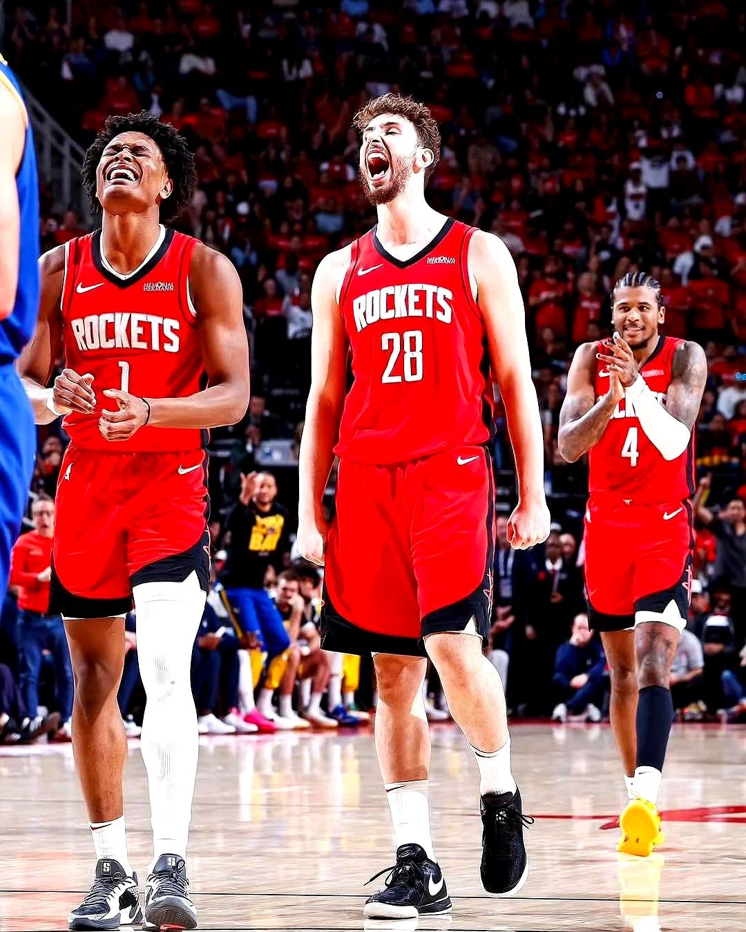 火箭队员表现出色队员合力联防实现连胜的简单介绍 火箭队员表现出色队员合力联防实现连胜的简单介绍