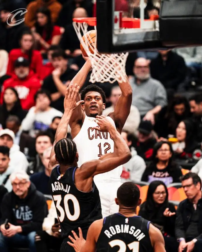 包含猛龙主场力克骑士,系列赛2-0领先的词条 包含猛龙主场力克骑士,系列赛2-0领先的词条